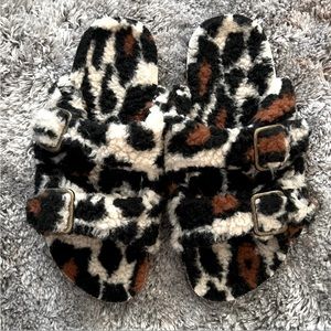 Slippers for women